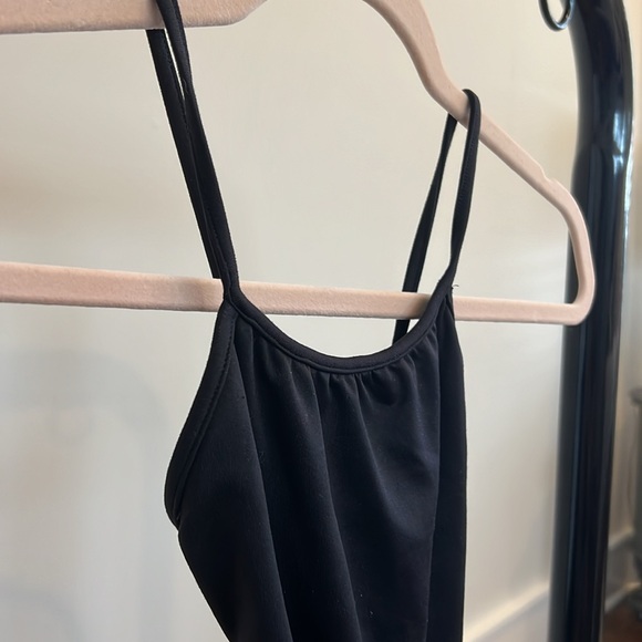 Tween Mirella open back leotard black size 12 child - Picture 5 of 5